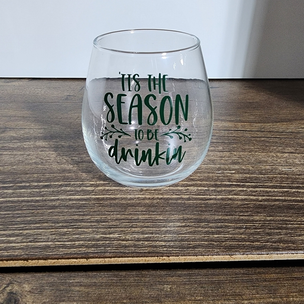 Christmas seamless wine glass 16 ounces